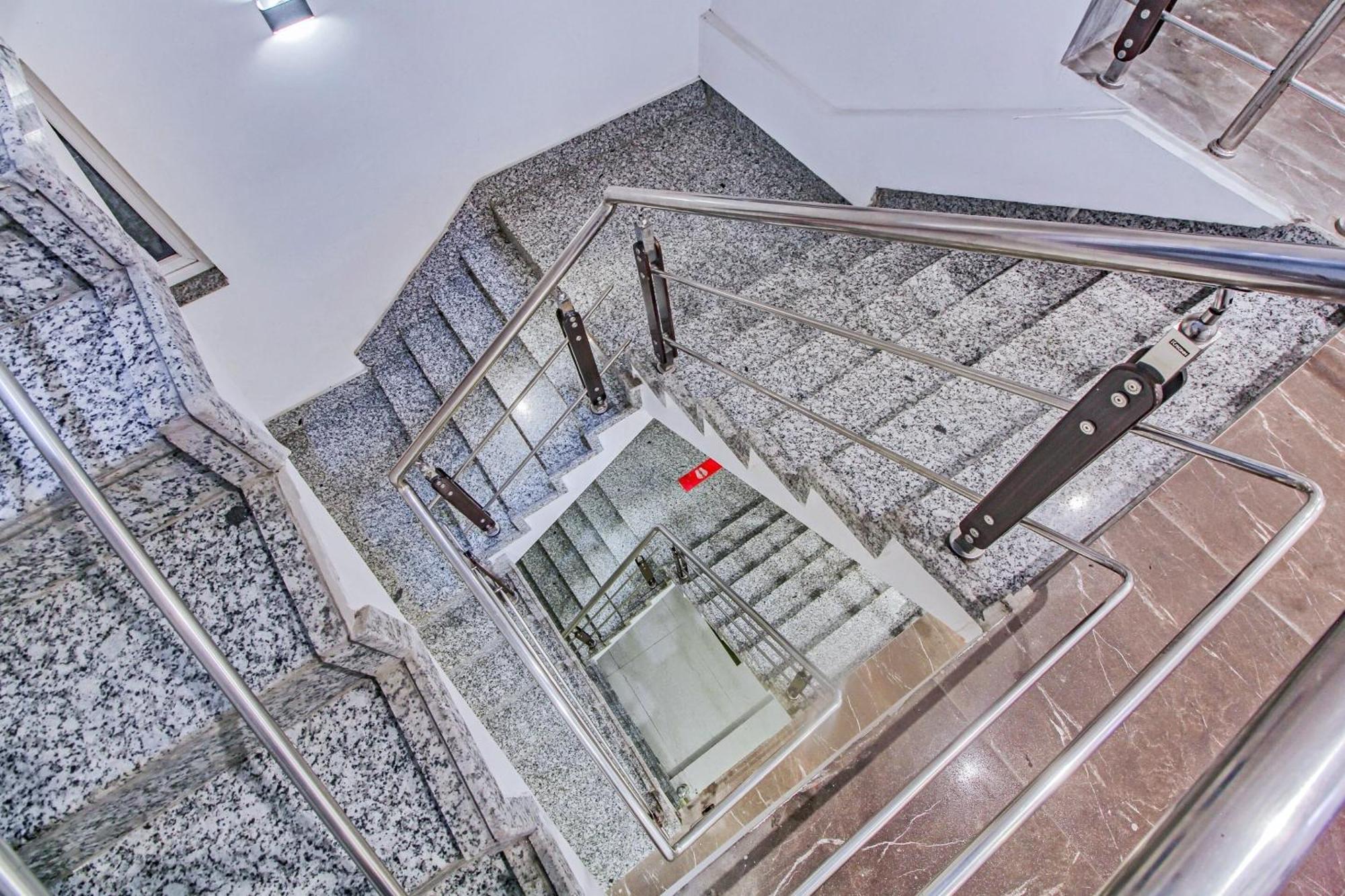 Super Townhouse Oak The Platinum Studio New Town Ngoại thất bức ảnh
